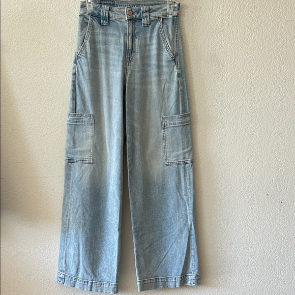 American Eagle Outfitters Denim - American Eagle Outfitters Light Wash Wide Leg Jeans size O